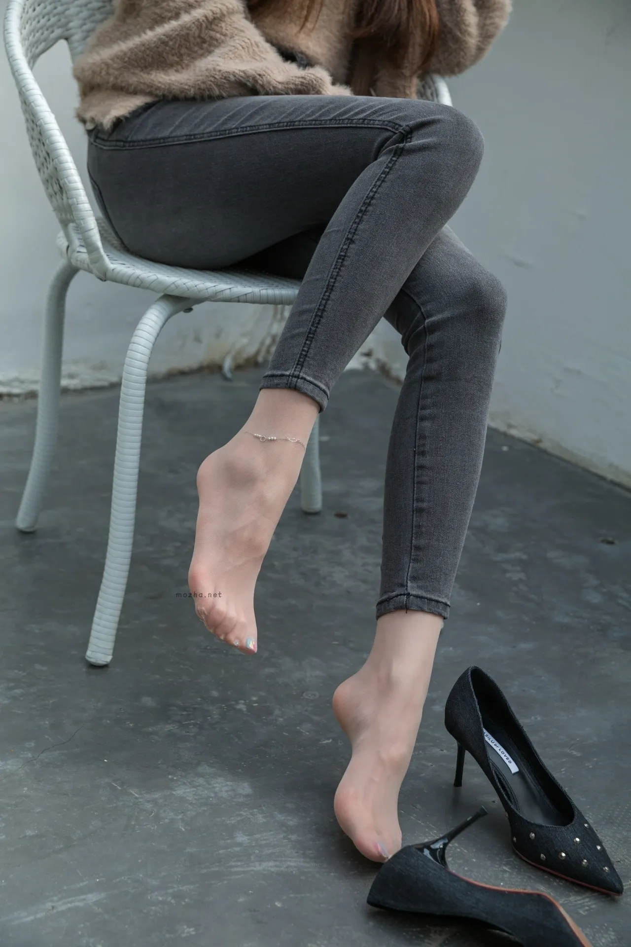 Sia不吃鱼 – 蜜大腿白哲 【128P】